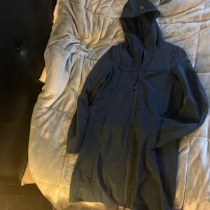 Lululemon older style full zip rain jacket. Great condition! Women’s